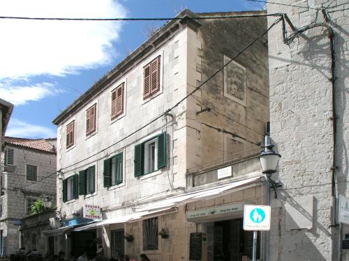 Apartmani KLARA i GRACIA