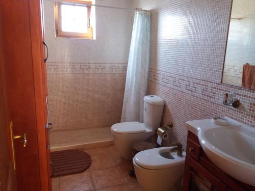 Et badeværelse på Villa La Vista de Tefia