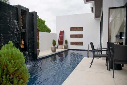 Gallery image of By The Lake Villas in Nai Harn Beach