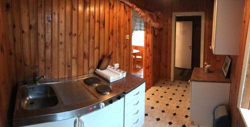 Köök või kööginurk majutusasutuses Allika Hostel