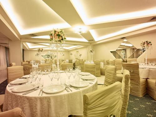 Χώρος καθιστικού στο Continental Forum Oradea