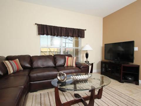 8859 Candy Palm Road – Photos 2