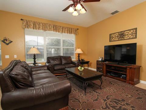 7718 Teascone Blvd – Photos 3