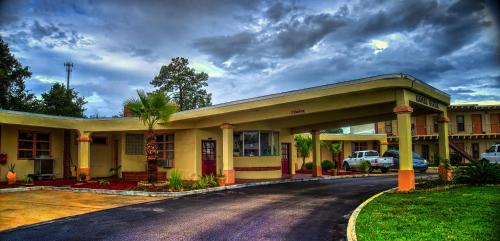 Nassau Holiday Motel – Photos 3