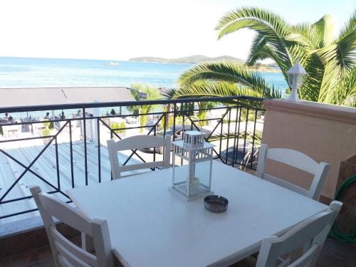 Gallery image of Glykanisos Mini Suites in N&eacute;a P&eacute;ramos