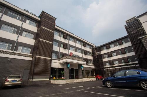 Gallery image of Jinjiang Inn Dujiangyan Lidui Park Railway Station in Dujiangyan