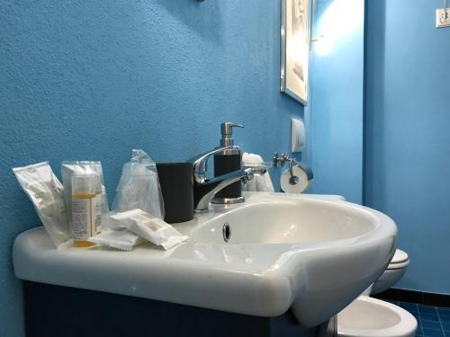 Ванна кімната в La Polena Camere Vernazza - Visconti Apartment