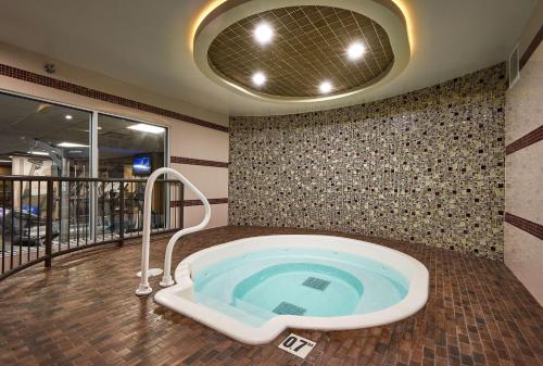 Gallery image of Best Western Premier Denham Inn & Suites in Leduc