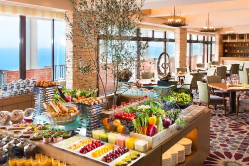 Jídlo v hotelu nebo okolí