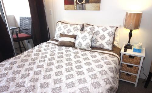 Kuhio Condo 810 – Photos 2