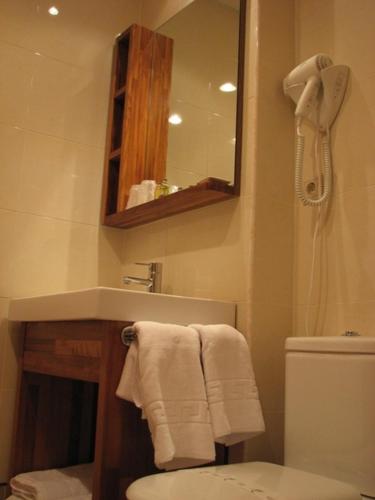 Ванная комната в Hotel Ruta de la Plata de Asturias