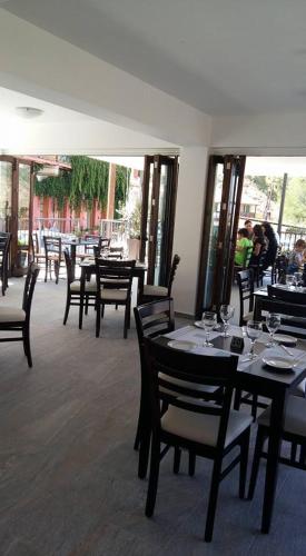 Restaurace v ubytování Theoxenia