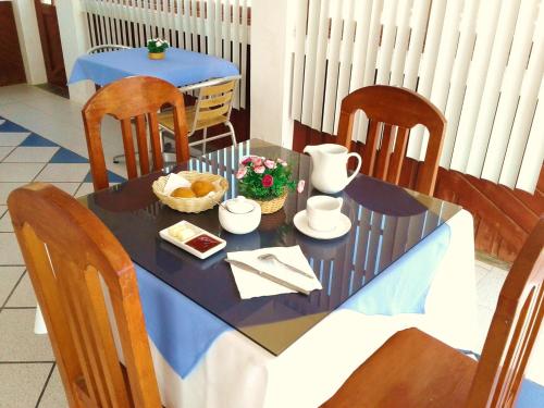 Jídlo v hotelu nebo okolí