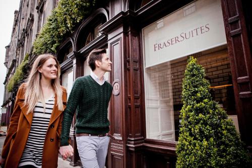 Gæster der bor på Fraser Suites Edinburgh