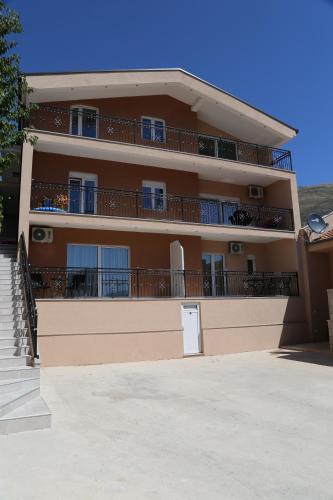 Gallery image of Mango Apartments in Trebinje