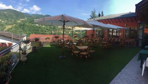 Gallery image of Albergo Ristorante Galli in Pievepelago