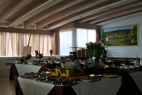 Gallery image of White Hotel in Vieste