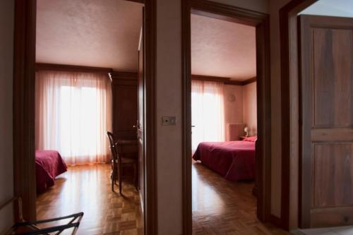 Hotel Panoramiqueにあるベッド