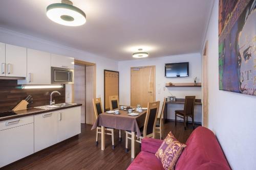 Kuchyň nebo kuchyňský kout v ubytování Apartment Mozart