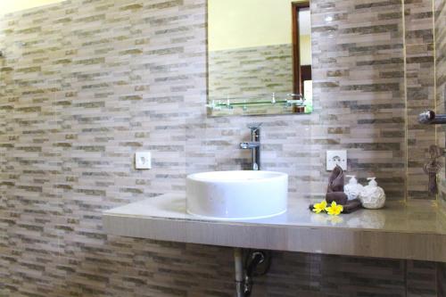 Koupelna v ubytování CR Tris Rooms Seminyak
