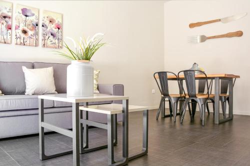 Χώρος καθιστικού στο Athens Connection Apartments