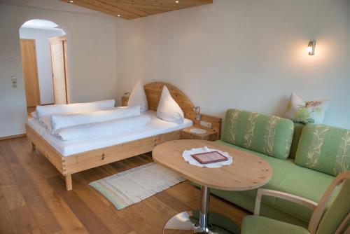 Postel nebo postele na pokoji v ubytování Hotel Hertehof