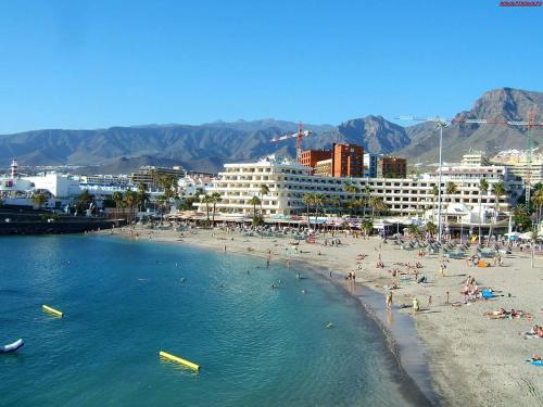 Los Cristianos to enjoy, relax and live the ocean!