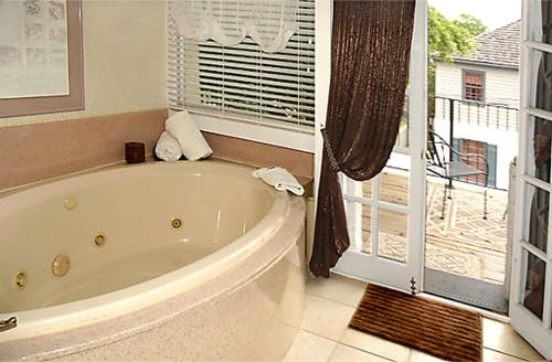 Bilik mandi di Casa de Suenos B & B