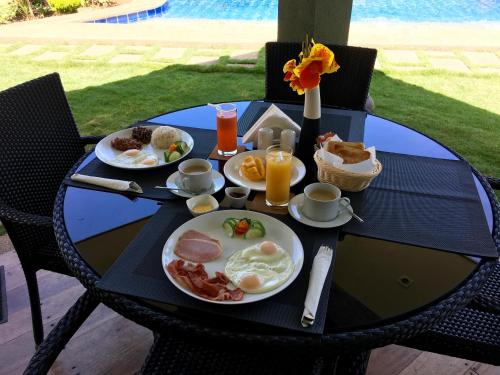 Jídlo v rezortu nebo okolí