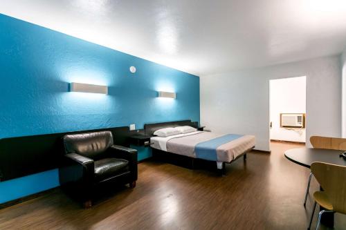 Ένα ή περισσότερα κρεβάτια σε δωμάτιο στο Motel 6-Missoula, MT - University