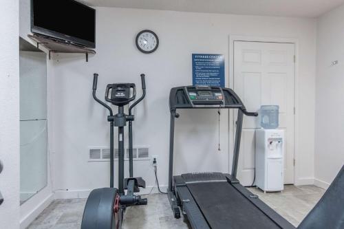 Fitness centrum a/nebo fitness zařízení v ubytování Motel 6-Hope, AR