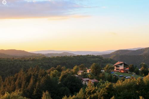 Φωτογραφία από το άλμπουμ του Guest House Daskalov σε Chervena Lokva