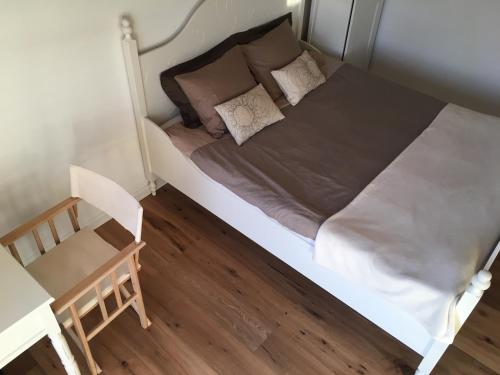 Cama o camas de una habitación en Zimmer mit Bad und Balkon