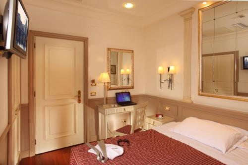 Μια τηλεόραση ή/και κέντρο ψυχαγωγίας στο Hotel Villa Glori