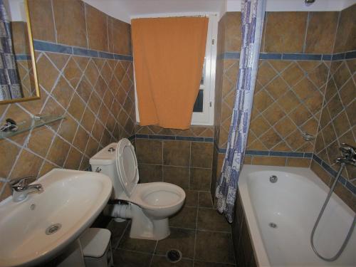 A bathroom at Traditional Stone Villa Olympia