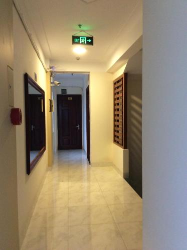 クイニョンにあるHoang Oanh Hotelのギャラリーの写真