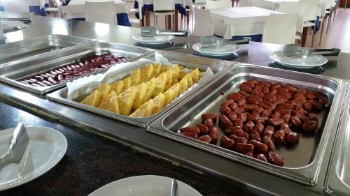 Φαγητό σε αυτό το ξενοδοχείο διαμερισμάτων ή κάπου εκεί κοντά