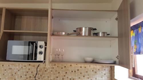 Η κουζίνα ή μικρή κουζίνα στο 50 Galena Affordable Luxury