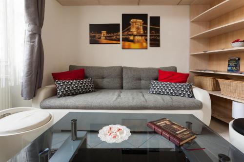 Feel at home Apartment 1061 Budapest, 25 Paulay Ede utca  kép - 3