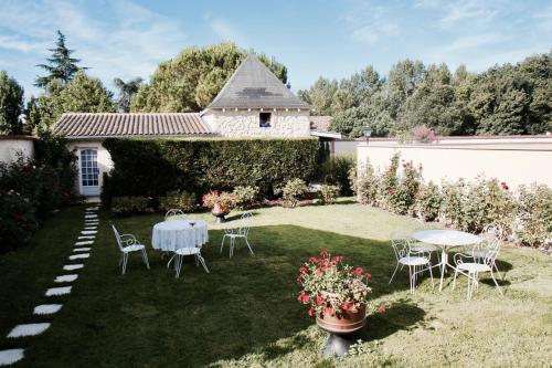 Foto dalla galleria di Le Manoir de Marie-Lou a Rauzan