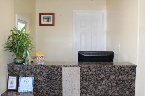 Beachway Inn – Photos 5