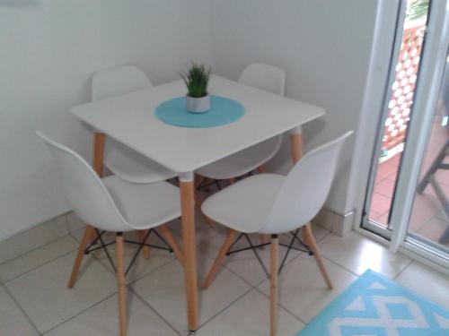 Posezení v ubytování Apartment in Dolphin Heads