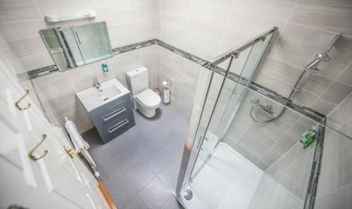 Gallery image of Westport Heights in Westport