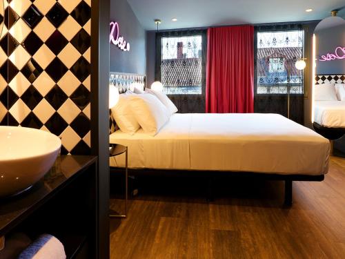 Axel Hotel Madrid - Adults Only Image