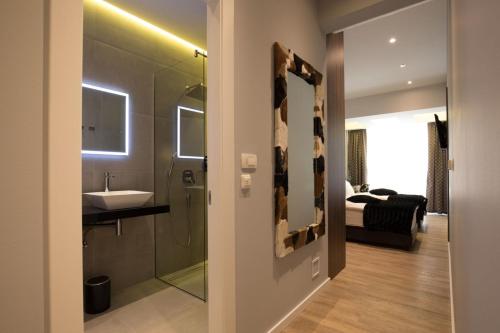 Apartment and Rooms Comfort Zone