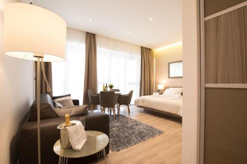 Apartment and Rooms Comfort Zone