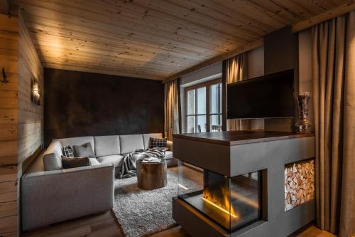 A television and/or entertainment centre at Liondes Chalets