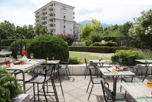 En restaurant eller et andet spisested på Hotel Mercure Grenoble Centre Président