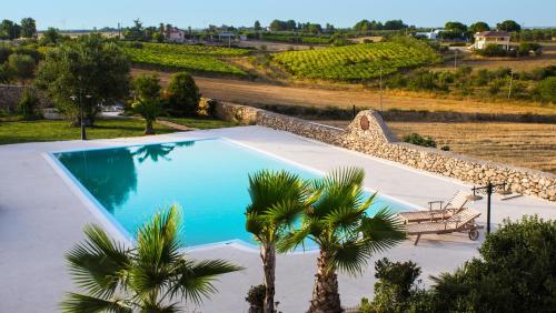 Swimming pool sa o malapit sa Masseria D'Aprile