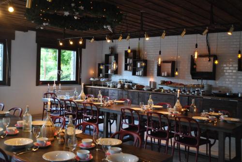 En restaurant eller et spisested på Hotell Millefiori- Alpine Event Lodge